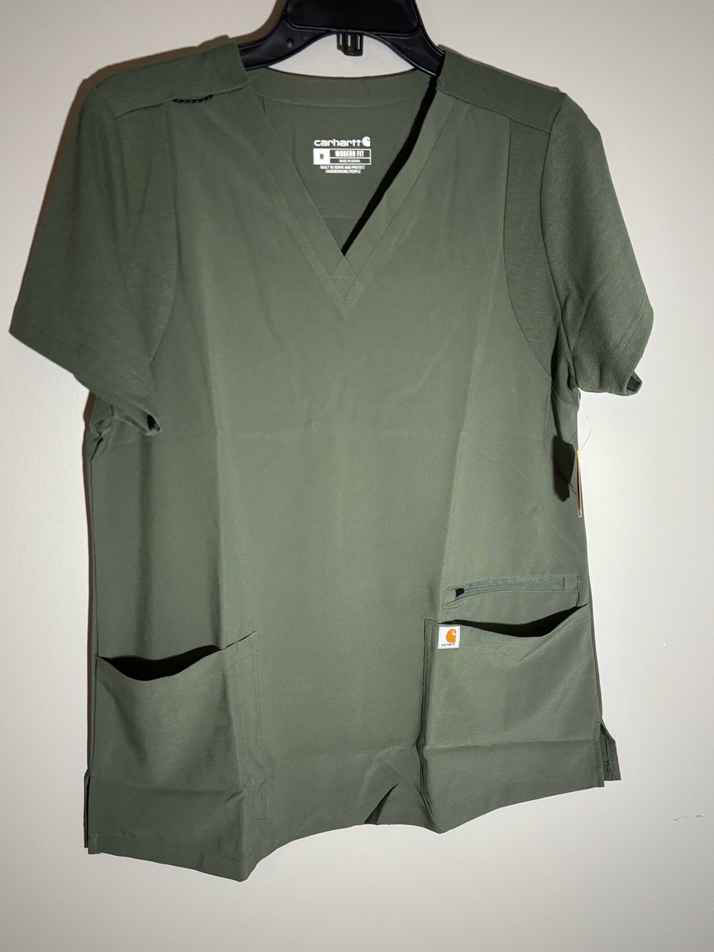 Carhartt Force Women’s Scrub Top – Size Medium – New With Tags